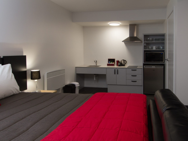 large access studio kitchen